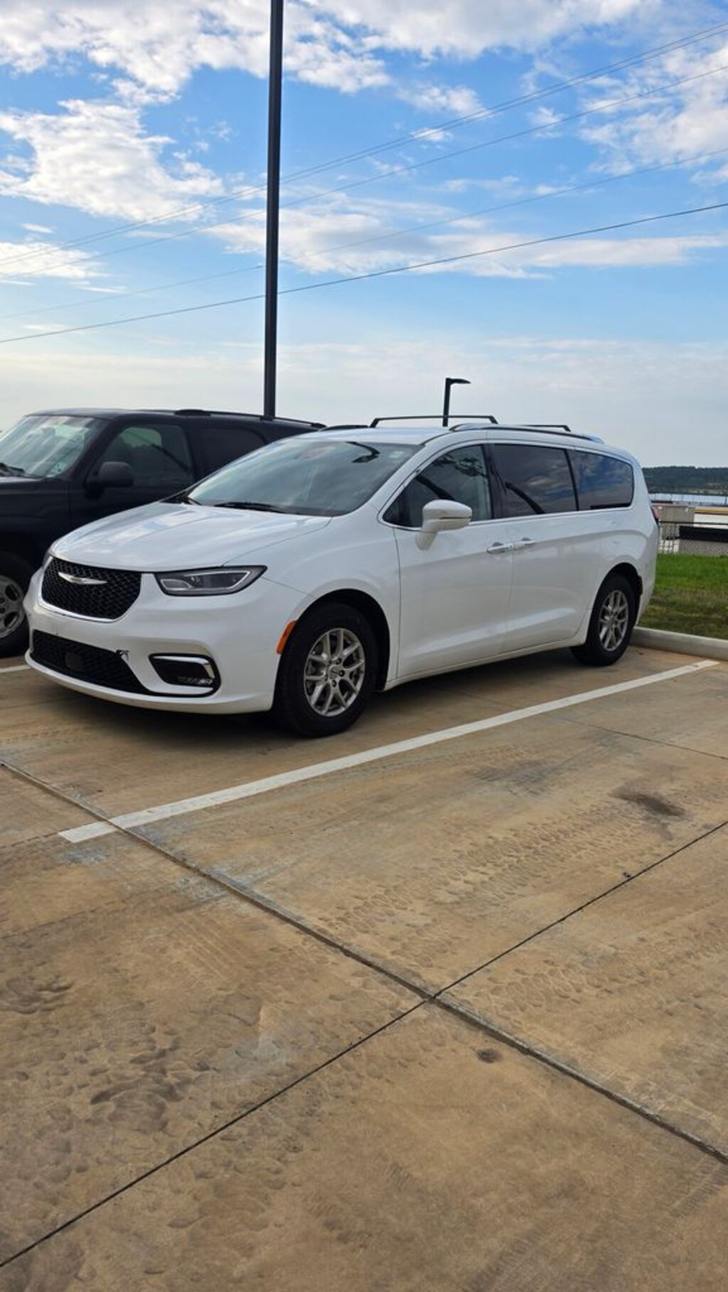 Used 2021 Chrysler Pacifica Touring L Van Passenger Van