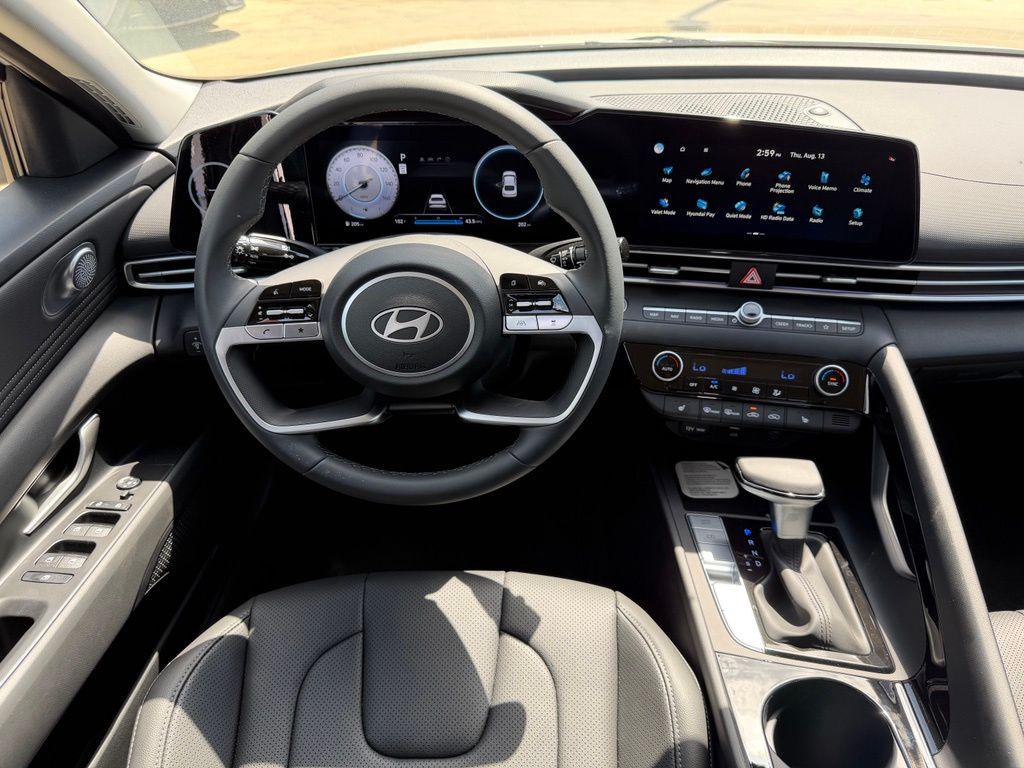 2026 Hyundai Elantra Limited - Photo 16