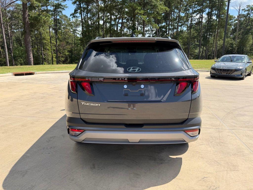 New 2026 Hyundai Tucson SEL Plus FWD SUV