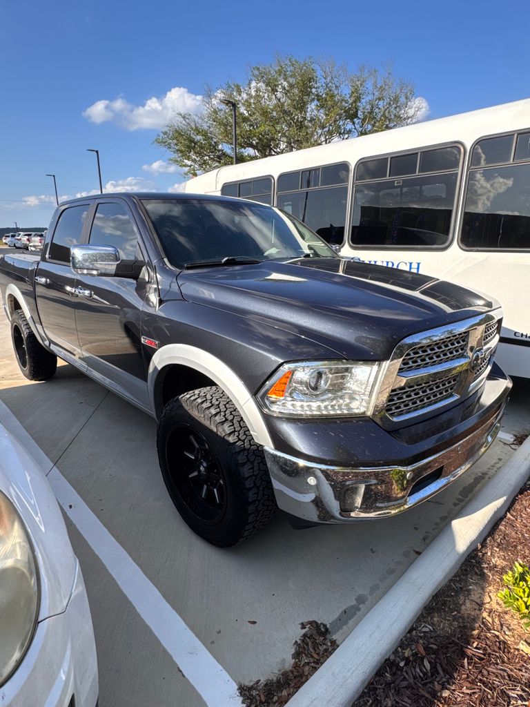 2018 RAM 1500 Laramie 4x4 Crew Cab 5'7's photo
