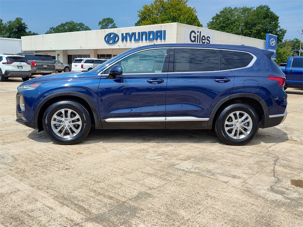 2020 Hyundai Santa Fe SEL photo 2