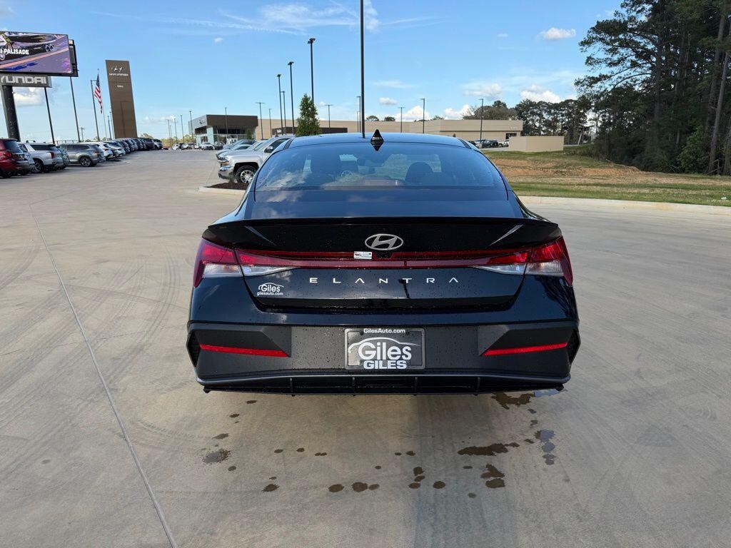 New 2026 Hyundai Elantra SEL Sport Sedan