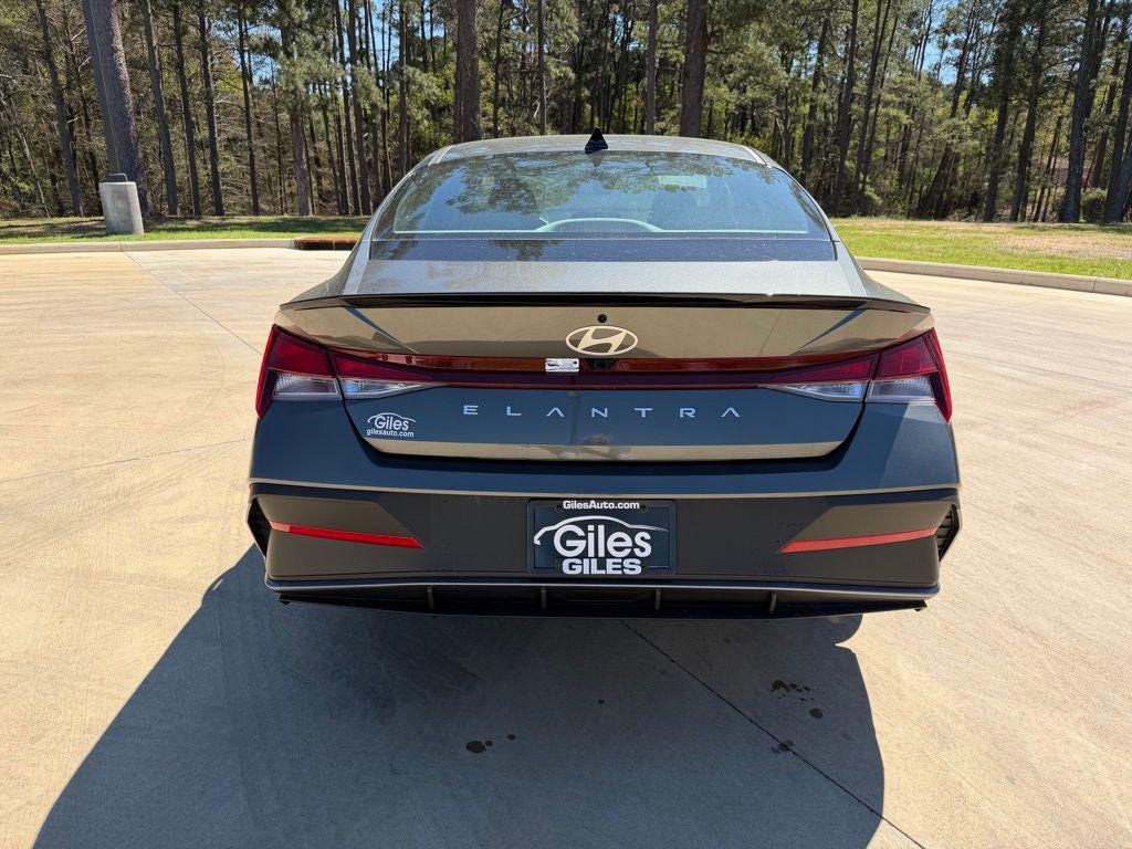 New 2026 Hyundai Elantra SEL Sport Sedan