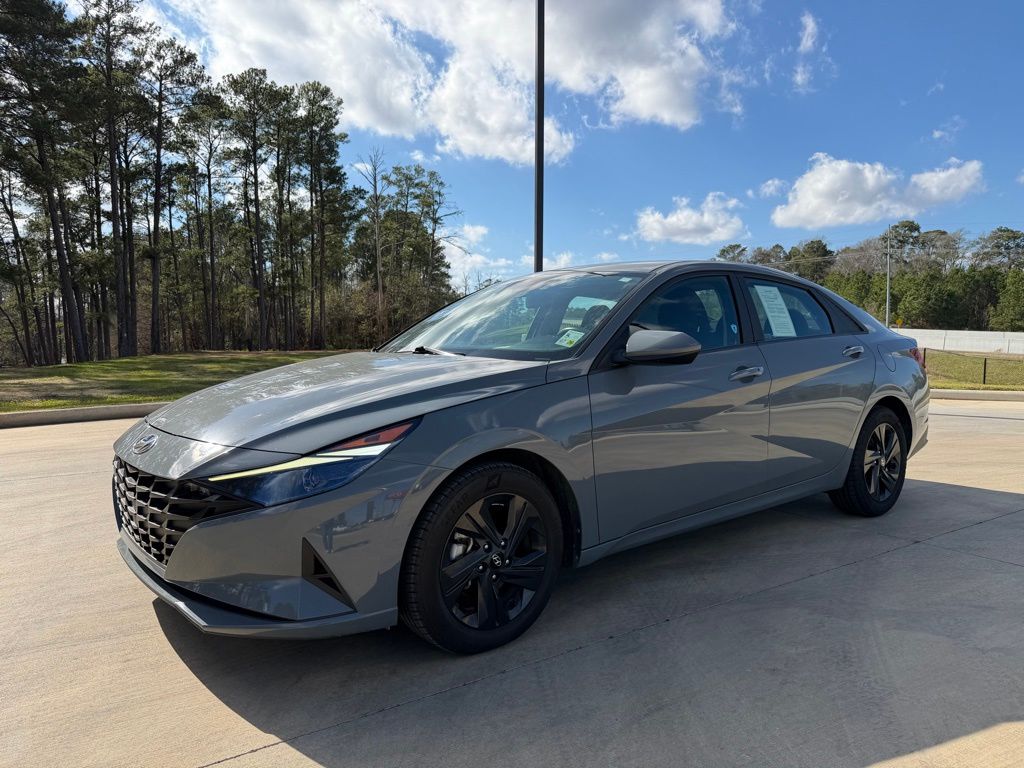 2022 Hyundai Elantra SEL