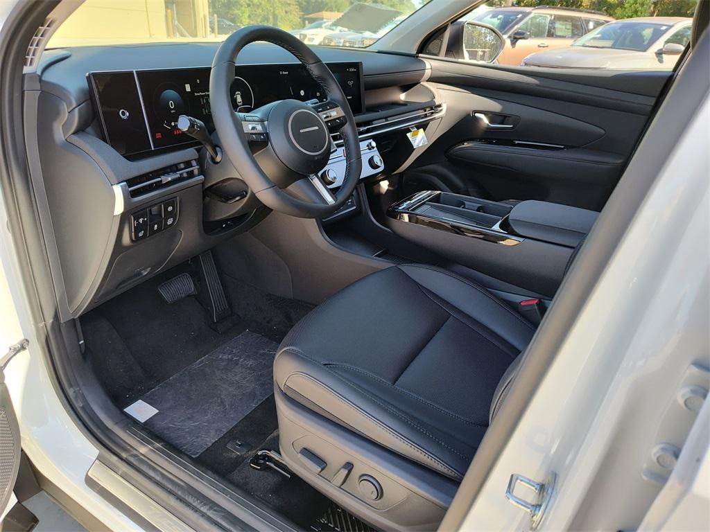 New 2025 Hyundai Tucson Hybrid Limited SUV