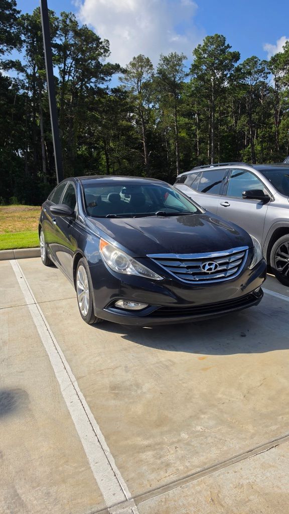 2013 Hyundai Sonata SE I4 A/T's photo