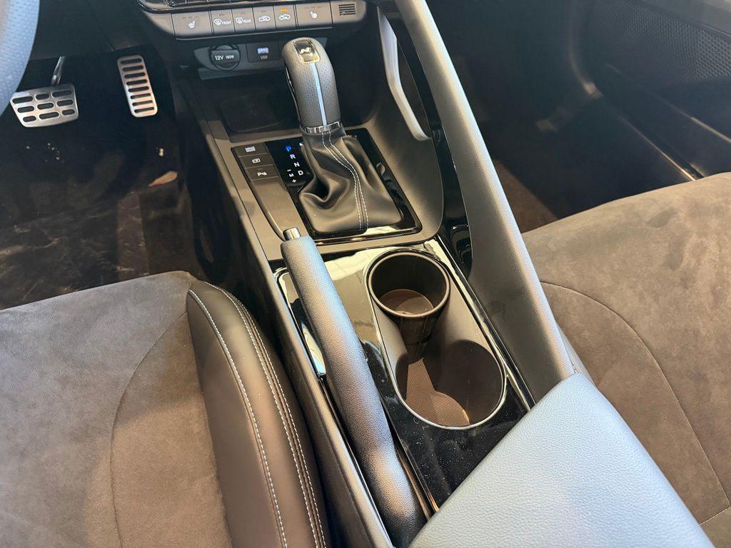 2026 Hyundai Elantra N - Photo 16