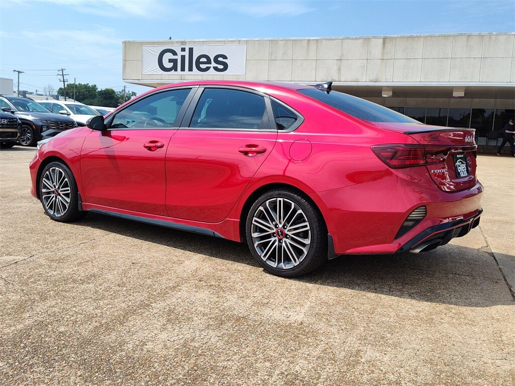 2022 Kia Forte GT photo 4