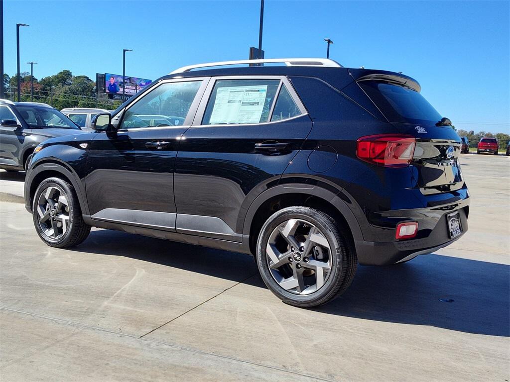 New 2026 Hyundai Venue SEL SUV
