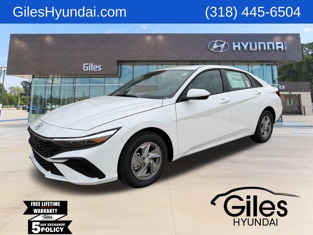 New 2026 Hyundai Elantra SE Sedan