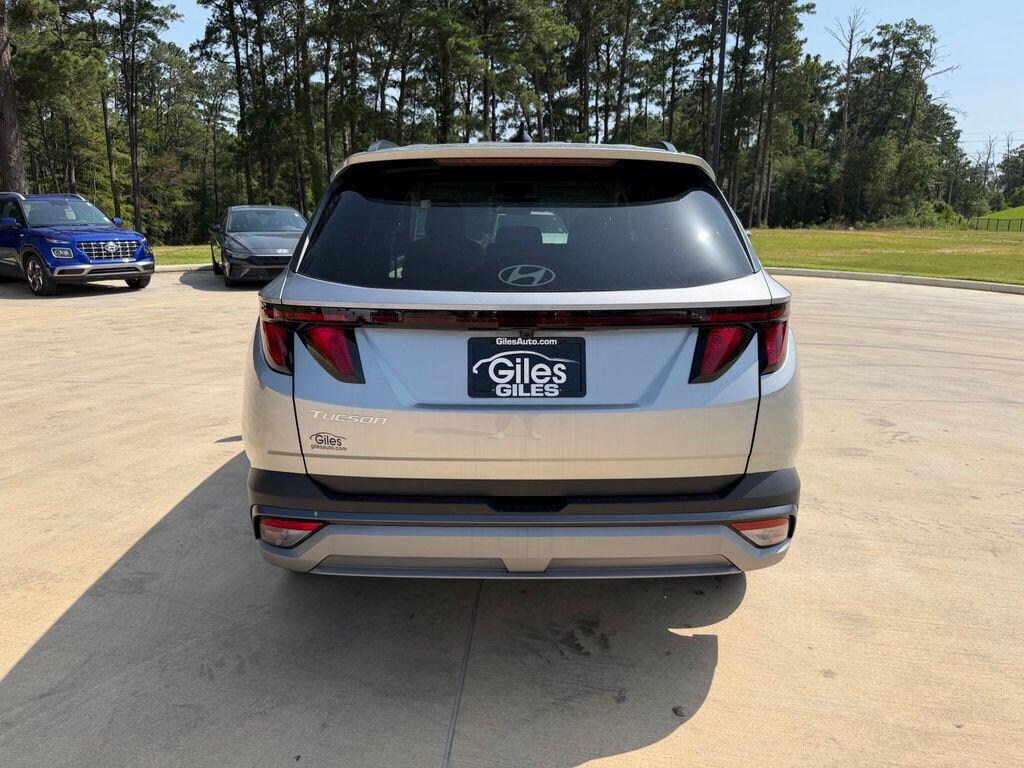 New 2026 Hyundai Tucson SEL Plus FWD SUV