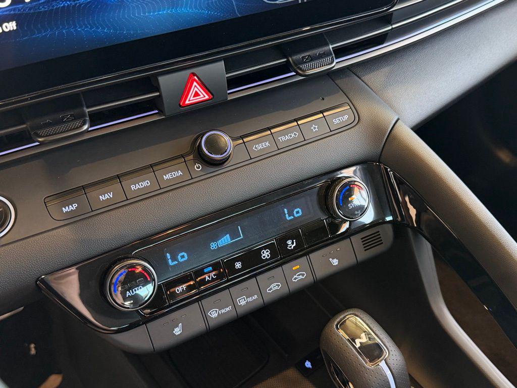 2026 Hyundai Elantra N - Photo 20