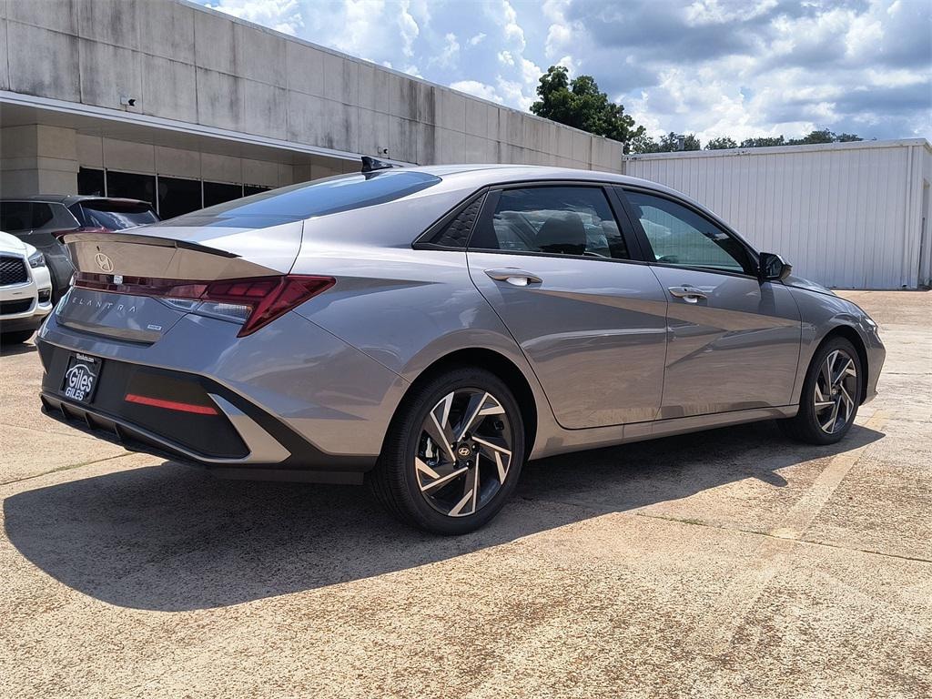 New 2025 Hyundai Elantra Hybrid SEL Sport Sedan