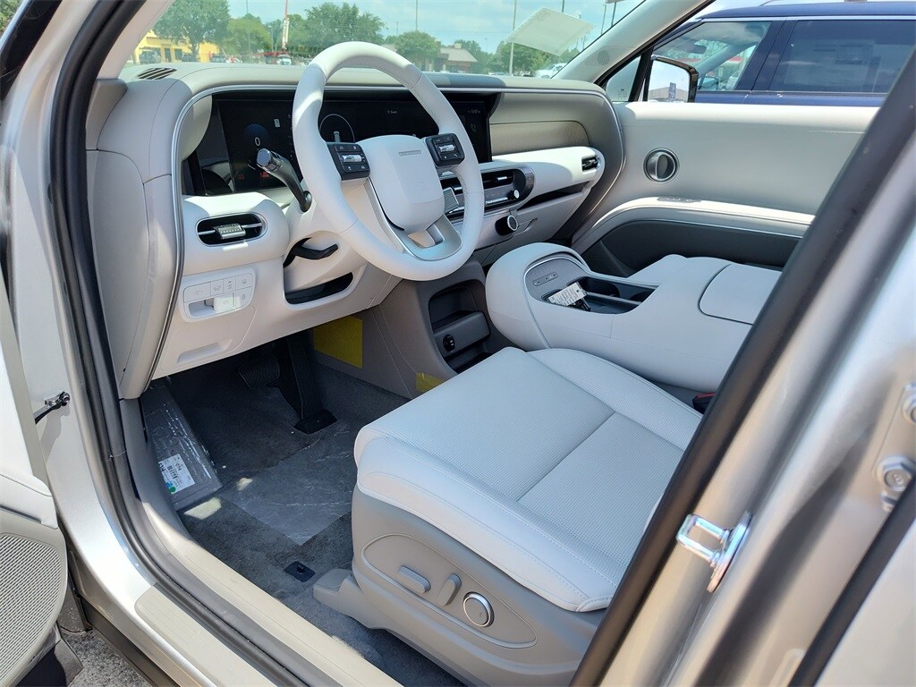 2026 Hyundai Palisade SEL photo 2