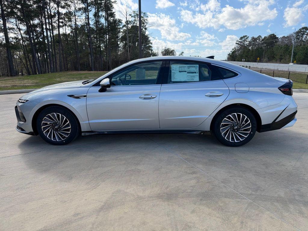 New 2026 Hyundai Sonata Hybrid SEL Sedan