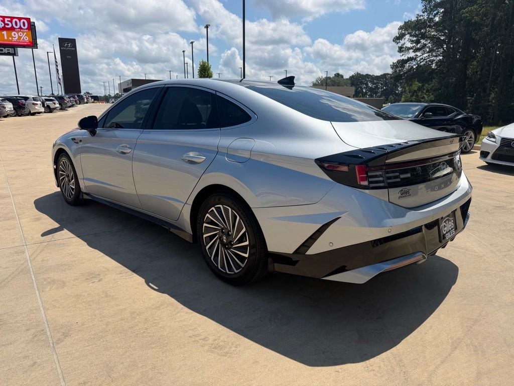 Used 2024 Hyundai Sonata Hybrid Limited Sedan