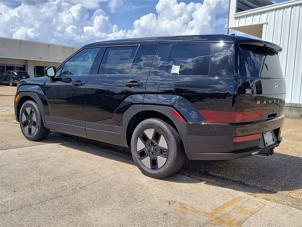 2026 Hyundai Santa Fe SE photo 3
