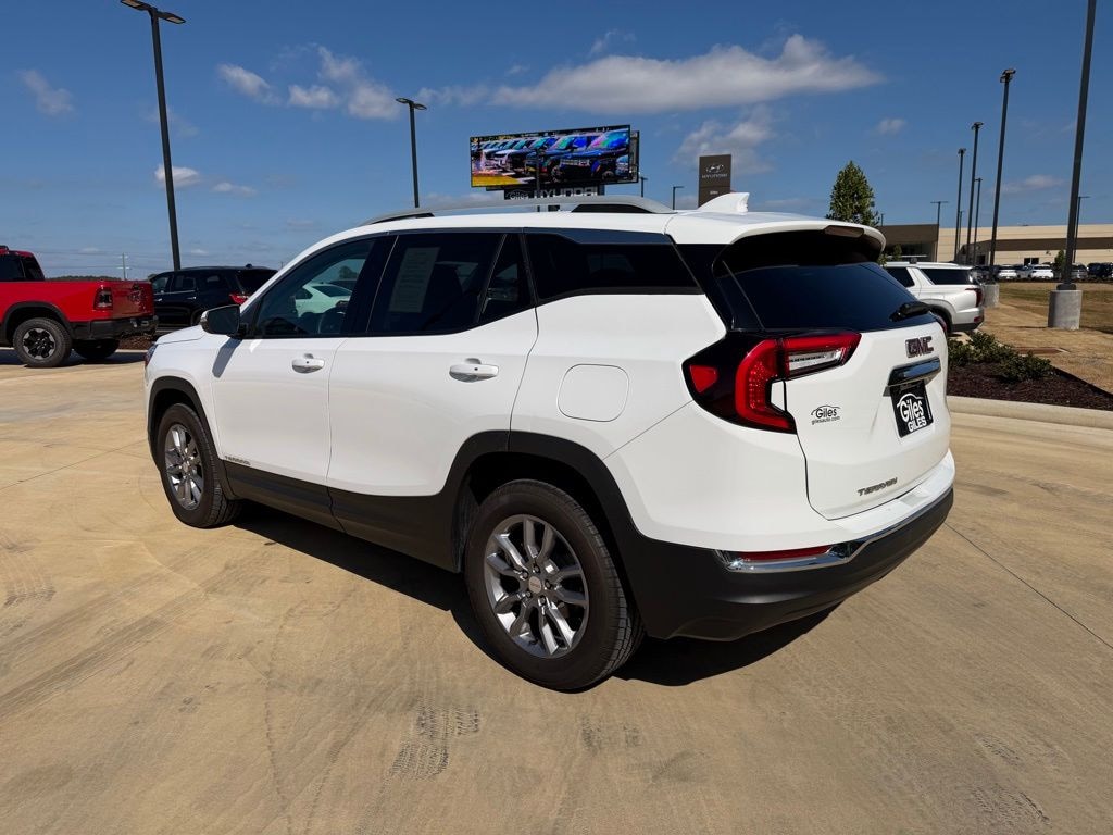 Used 2024 GMC Terrain SLT SUV