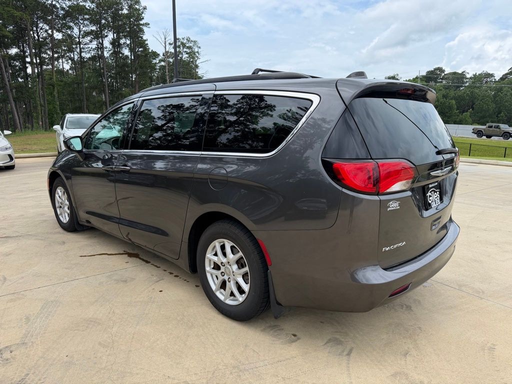 Used 2017 Chrysler Pacifica Touring Van