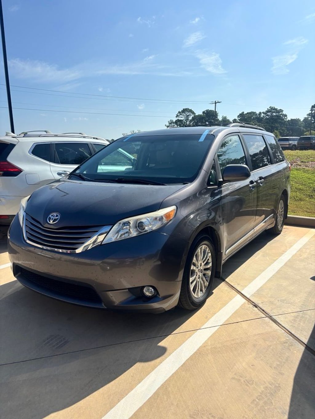 Used 2015 Toyota Sienna XLE Van