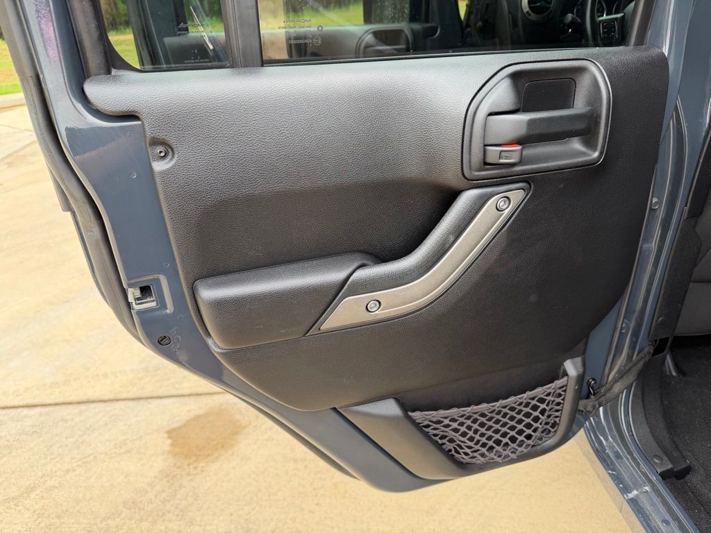 2016 Jeep Wrangler Unlimited Sport S - Photo 14