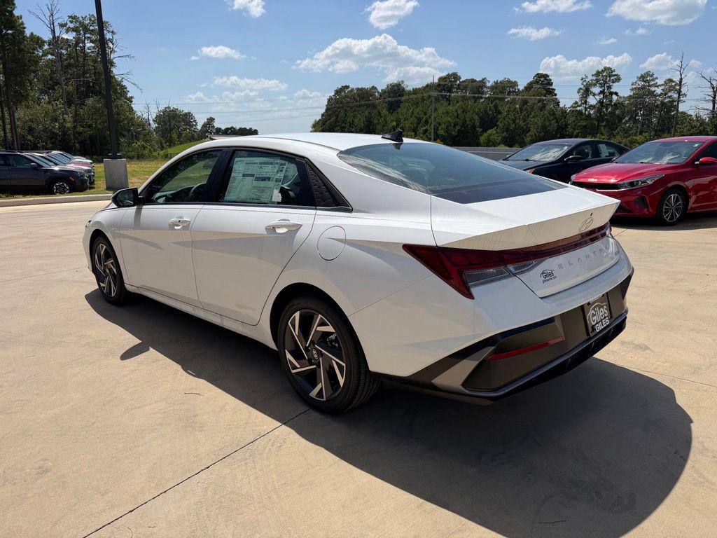 2026 Hyundai Elantra Limited - Photo 3