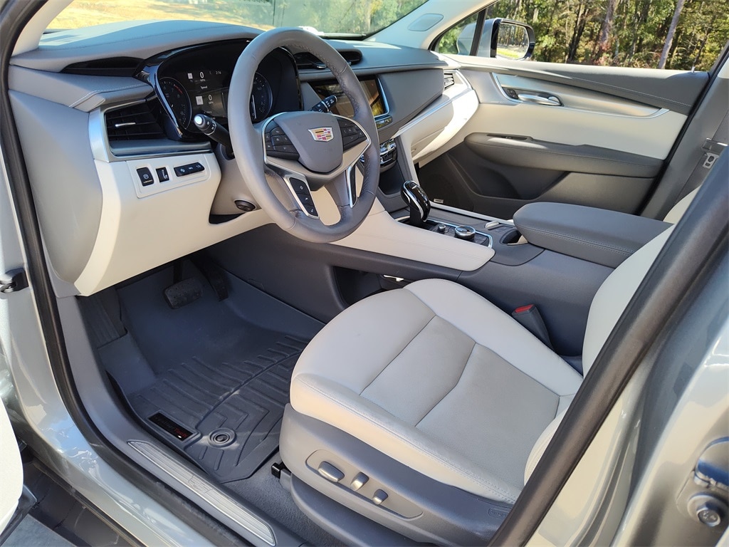 Used 2024 CADILLAC XT5 Premium Luxury SUV