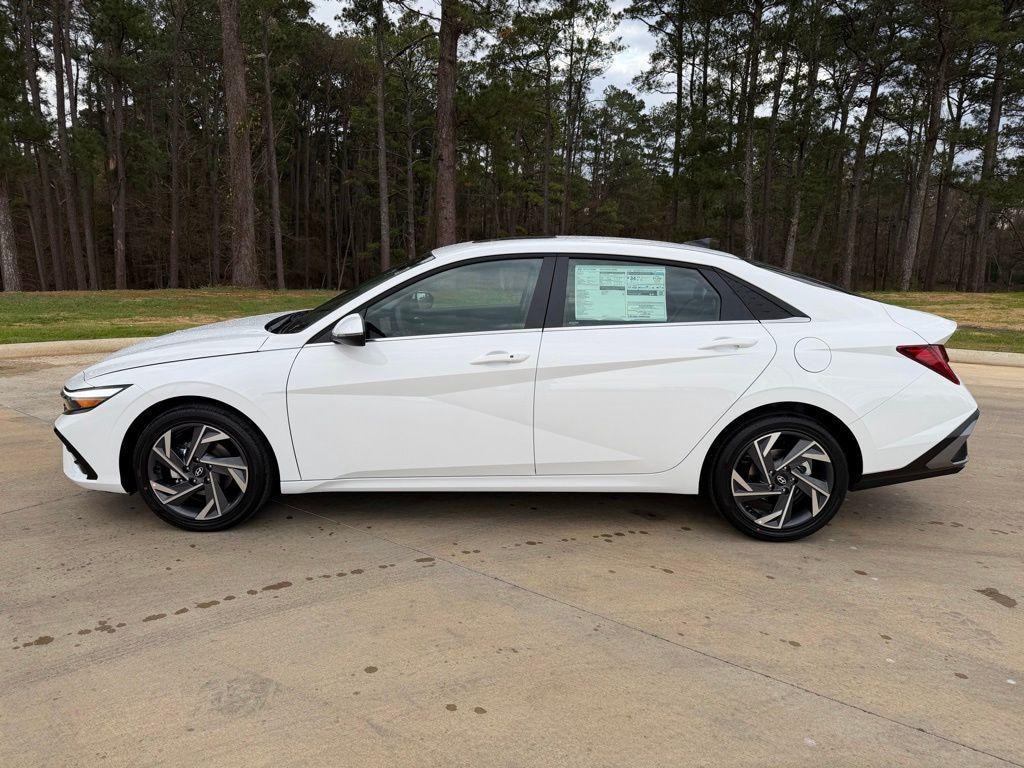 New 2026 Hyundai Elantra Limited Sedan