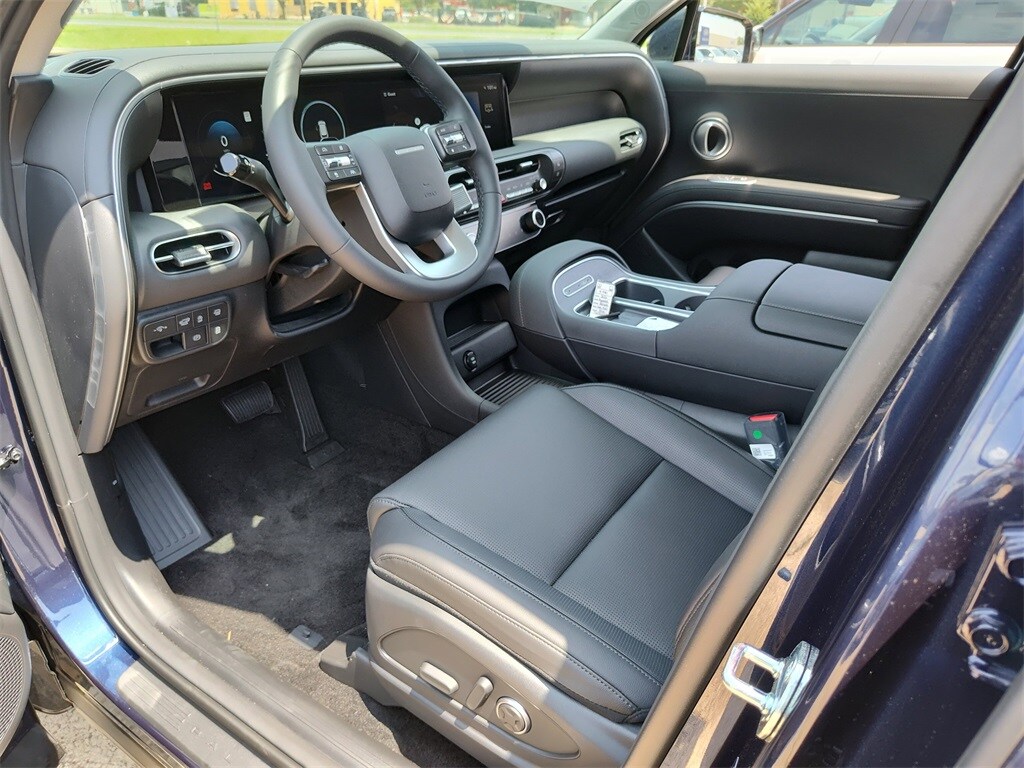 2026 Hyundai Palisade Limited photo 2