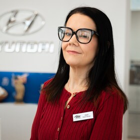 Staff member Heidi Desselle from ID_1182cf1638b5