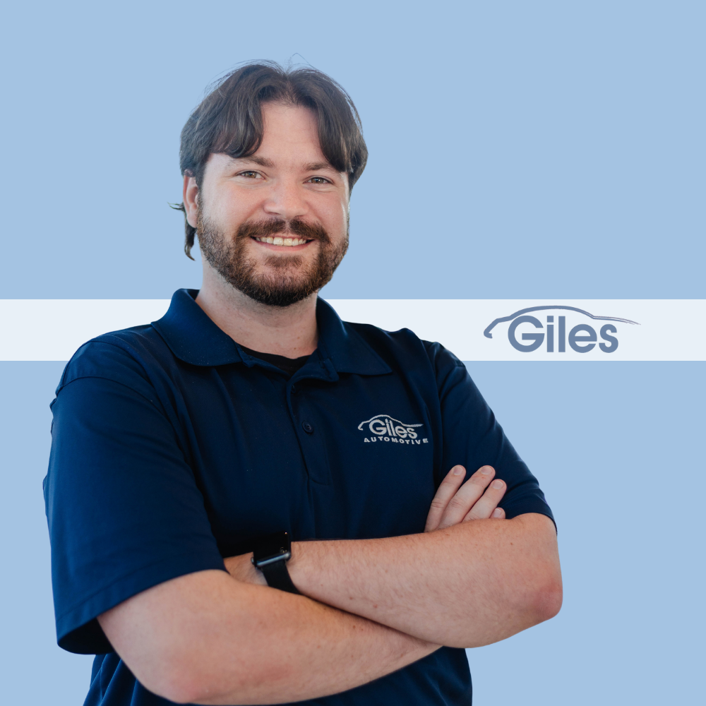 Staff member Cameron Moore from ID_d528e2c512d8
