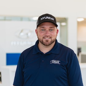 Staff member Clayton Smith from ID_d528e2c512d8
