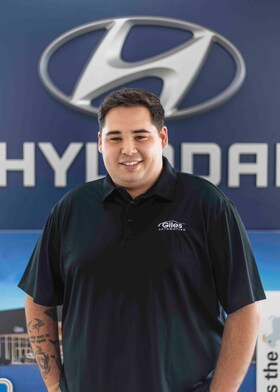 Staff member Preston Dixon from ID_d528e2c512d8