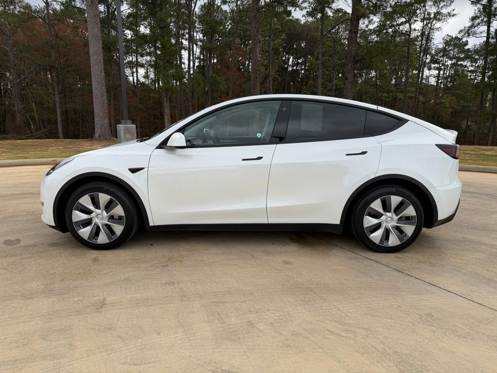 Used 2022 Tesla Model Y Long Range with VIN 7SAYGDEE5NA012213 for sale in Alexandria, LA