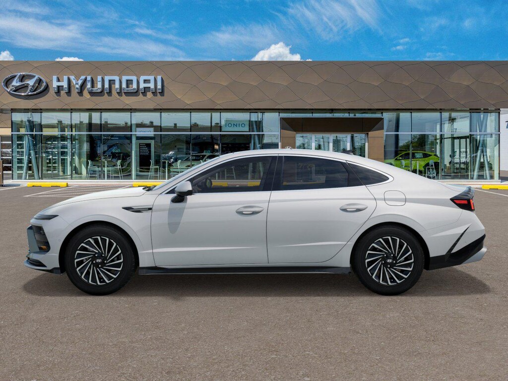 New 2025 Hyundai Sonata Hybrid Limited Sedan