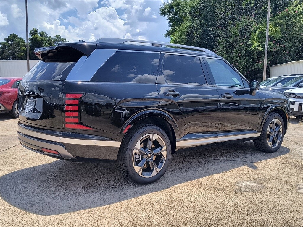 2026 Hyundai Palisade Limited photo 4