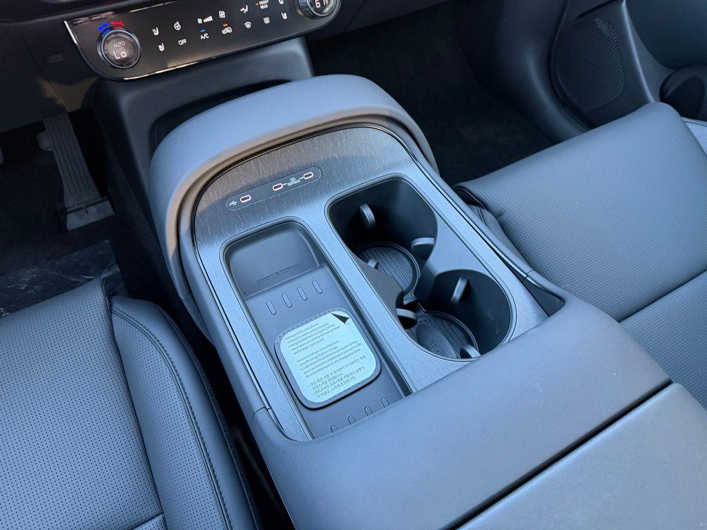 2026 Hyundai Palisade XRT Pro - Photo 17