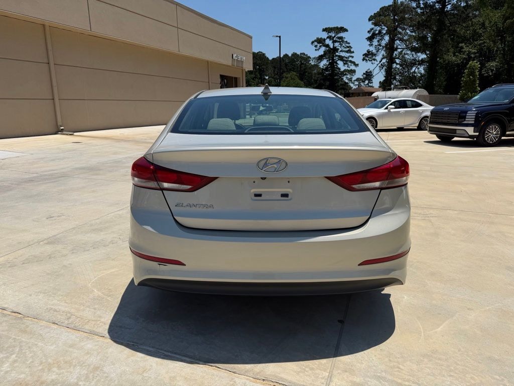 Used 2017 Hyundai Elantra SE Sedan