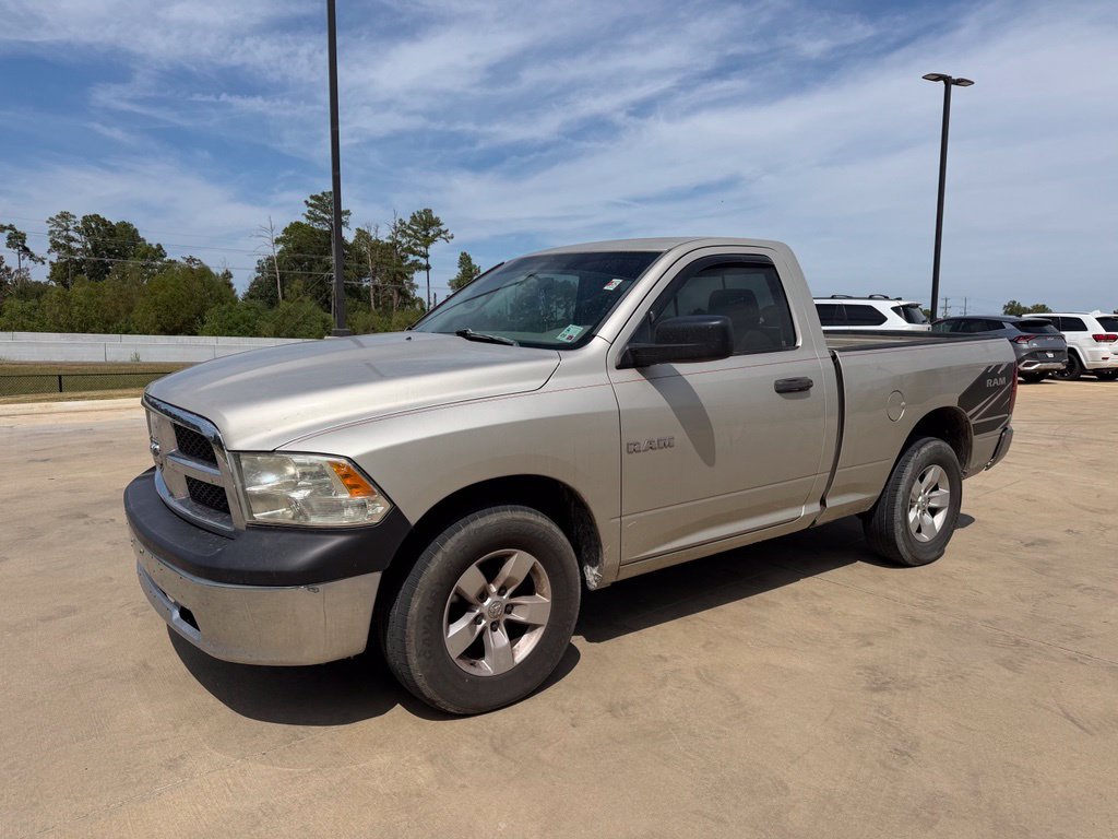 Light Graystone Pearlcoat 2009 Dodge RAM 1500 Pickup Truck 4X2 4-Speed Automatic