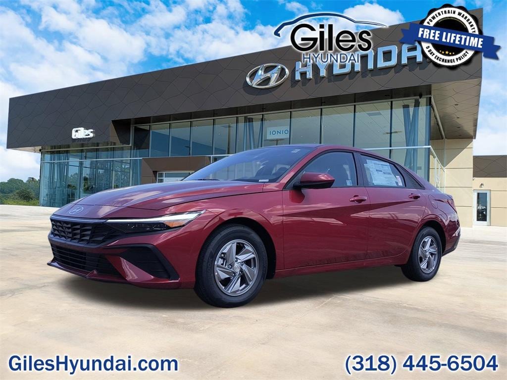 New 2025 Hyundai Elantra SE Sedan