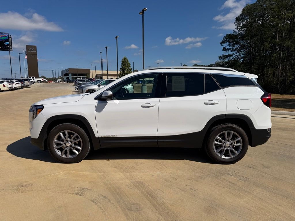 Used 2024 GMC Terrain SLT SUV