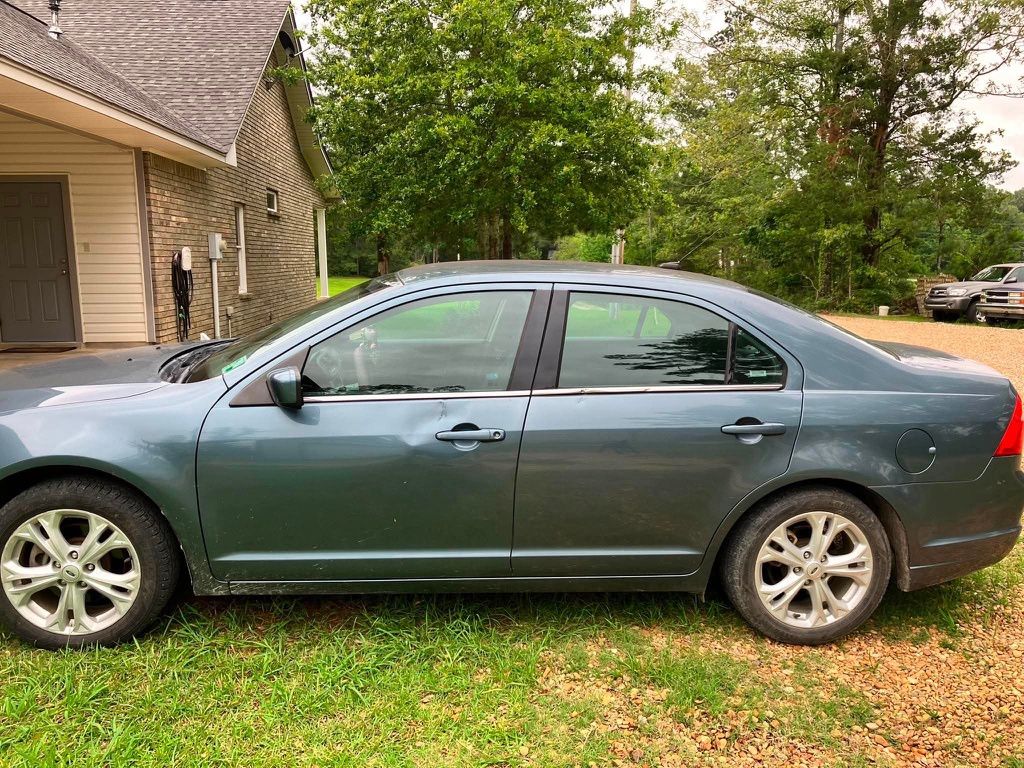 2012 Ford Fusion I-4 SE's photo