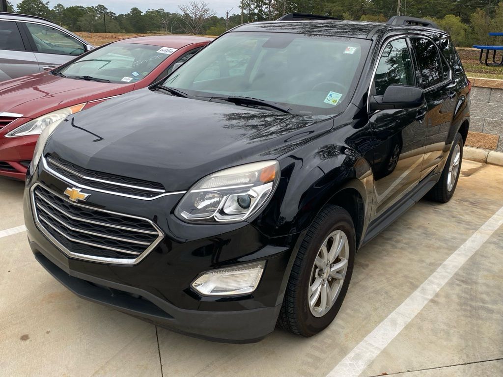 2017 Chevrolet Equinox LT's photo
