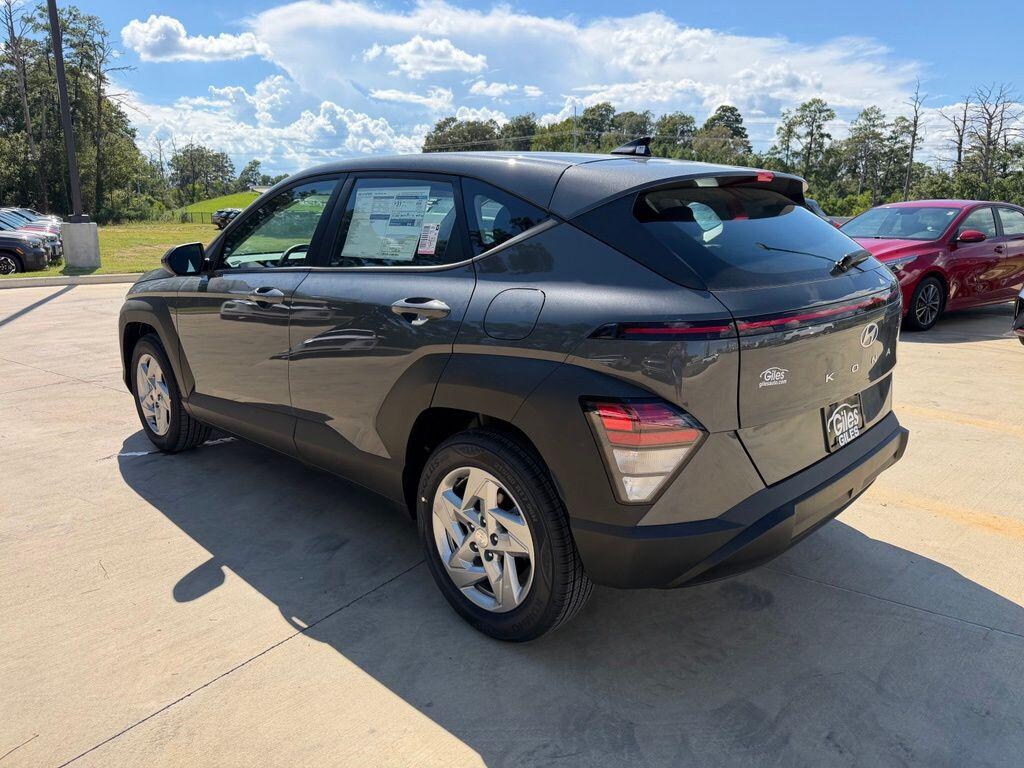 New 2026 Hyundai Kona SE FWD SUV