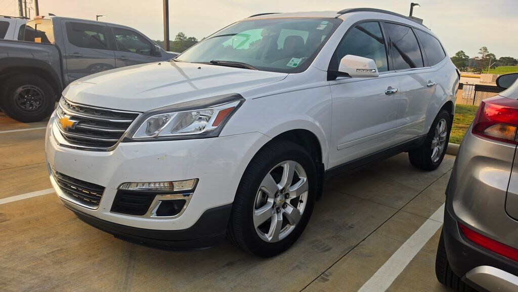 Used 2017 Chevrolet Traverse LT w/1LT SUV