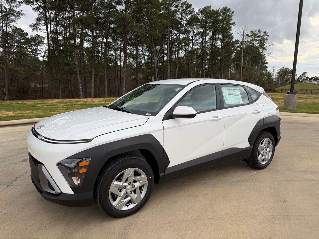 2026 Hyundai Kona SE's photo
