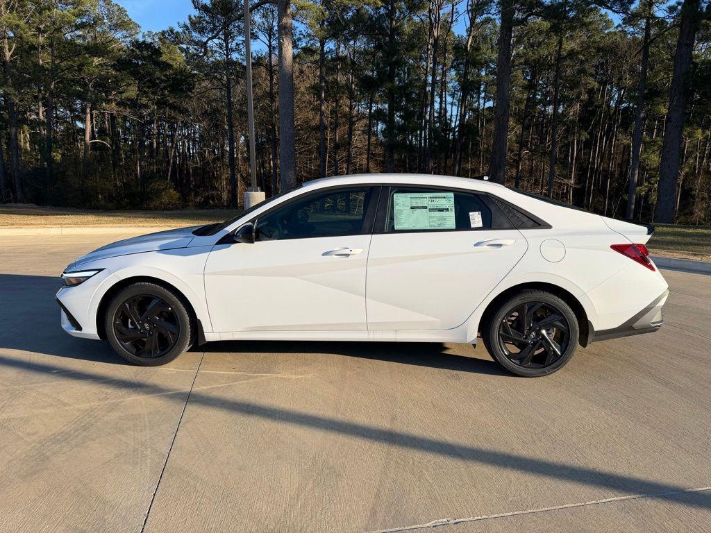 New 2026 Hyundai Elantra SEL Sport Sedan