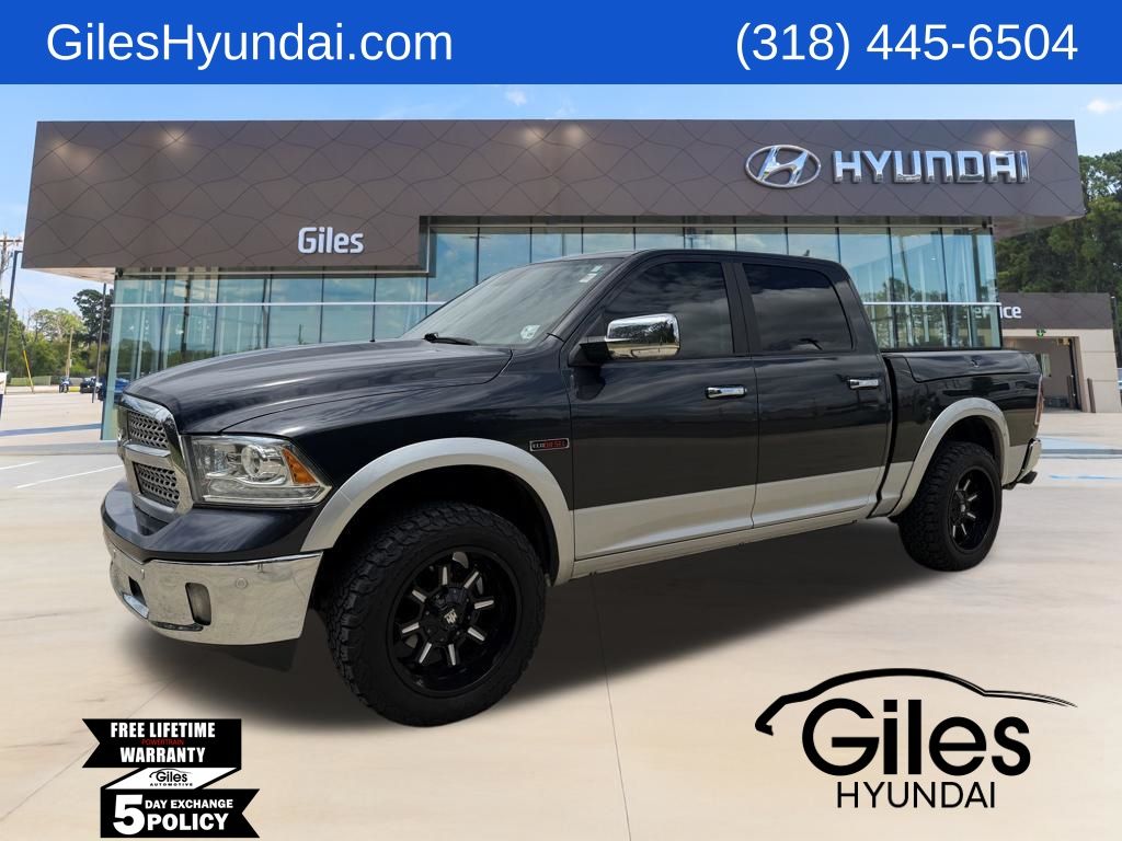 2018 RAM 1500 Laramie 4x4 Crew Cab 5'7's photo