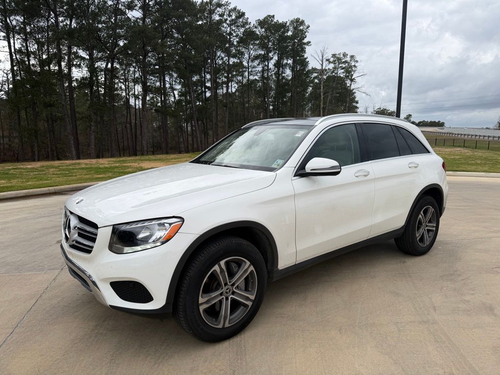 2019 Mercedes-Benz GLC GLC300's photo