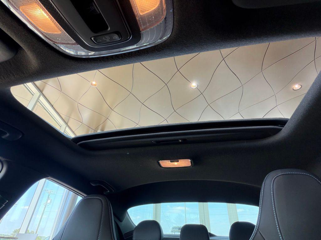 2026 Hyundai Elantra N - Photo 23